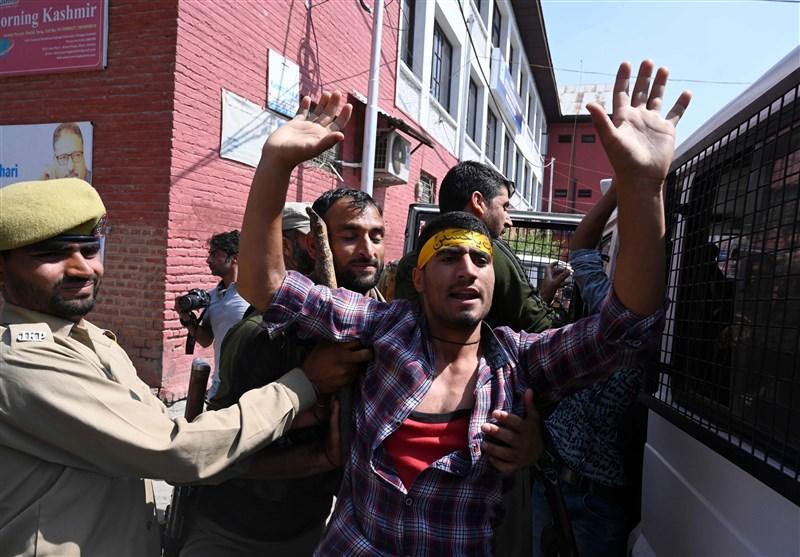برگزاری روزانه 20 تظاهرات بزرگ در کشمیر علیرغم وجود حکومت نظامی