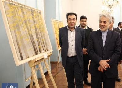 افتتاح نمایشگاه نقاشی مریم حیدرزاده با حضور رئیس سازمان برنامه و بودجه در نیاوران