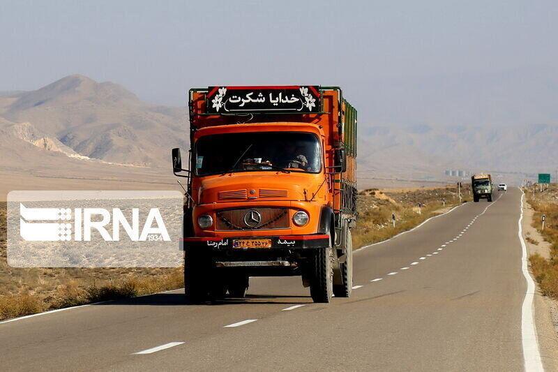 خبرنگاران برخورد جدی با متخلفان فاقد بارنامه حمل کالا در خبرنگاران برخورد جدی با متخلفان فاقد بارنامه حمل کالا در لرستان