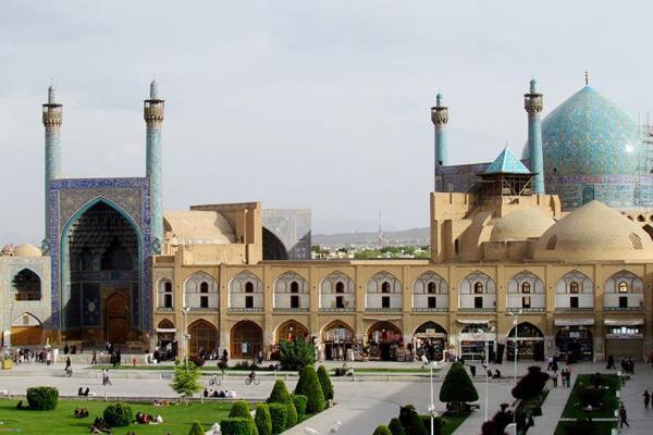 حذف رطوبت دائمی از دیوارهای مسجد امام اصفهان