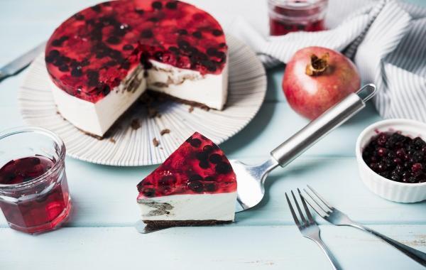 با طرز تهیه چیز کیک انار آشنا شوید با طرز تهیه چیز کیک انار آشنا شوید